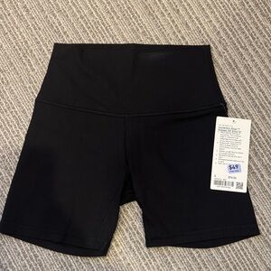 NWT lululemon Black Align Ribbed Shorts sz6